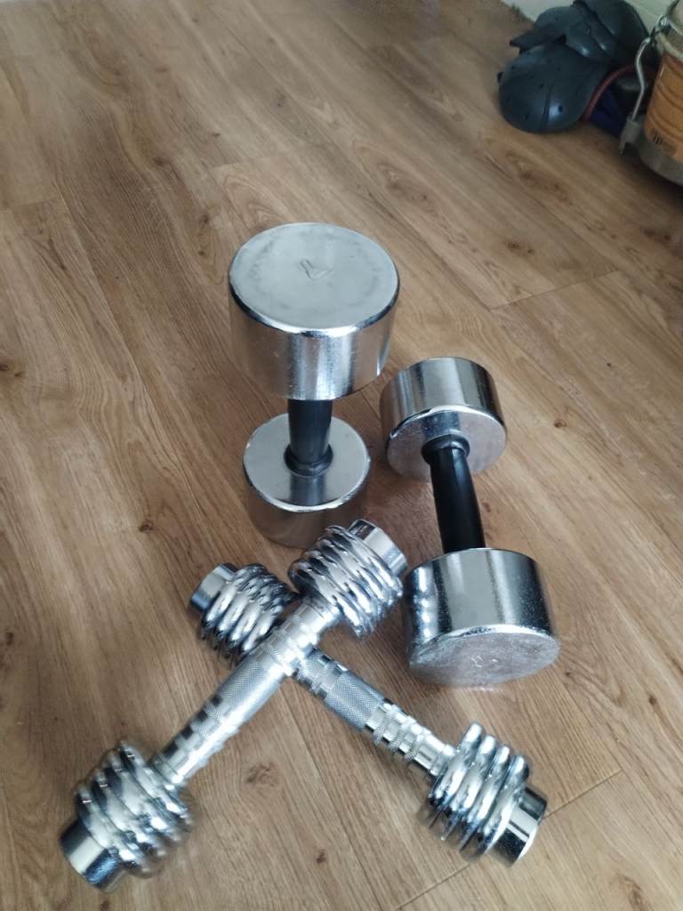 2x pairs of dumbbells 