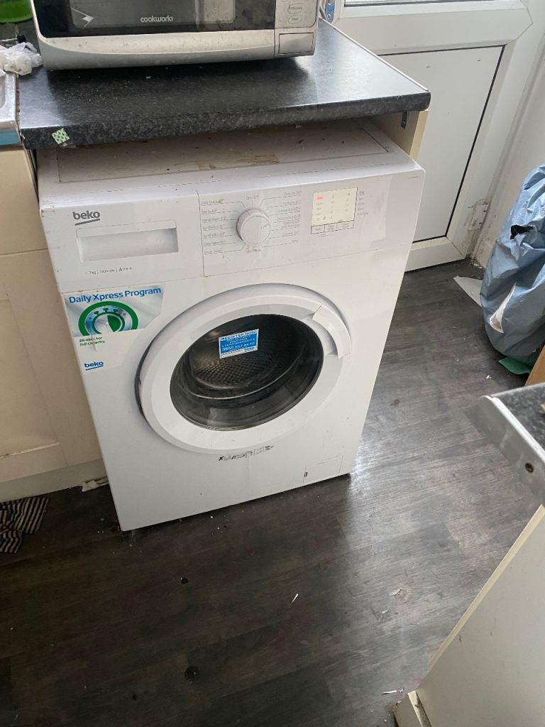 Beko Freestanding Washing Machine – White, Good Working Order