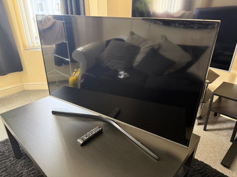 Samsung 48” Full HD LED TV – Good Condition