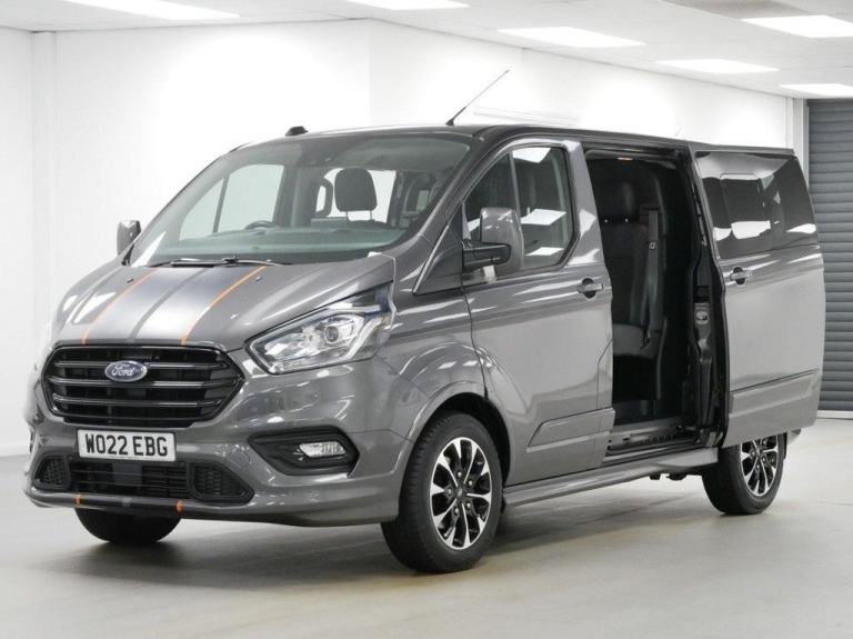 22 FORD TRANSIT CUSTOM 320 2.0 EBL 185 BHP SWB SPORT 6DR CREW 5 SEATS ( NO VAT )