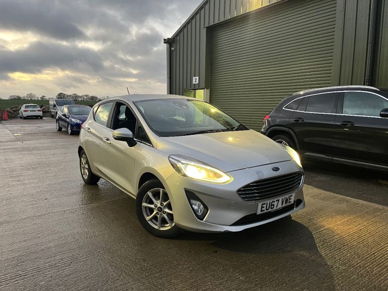 Ford, FIESTA, Hatchback, 2017, Manual, 1084 (cc), 5 doors