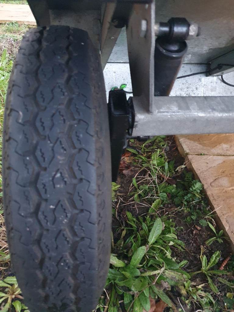 Daxara 127 Trailer with high frame and cover 