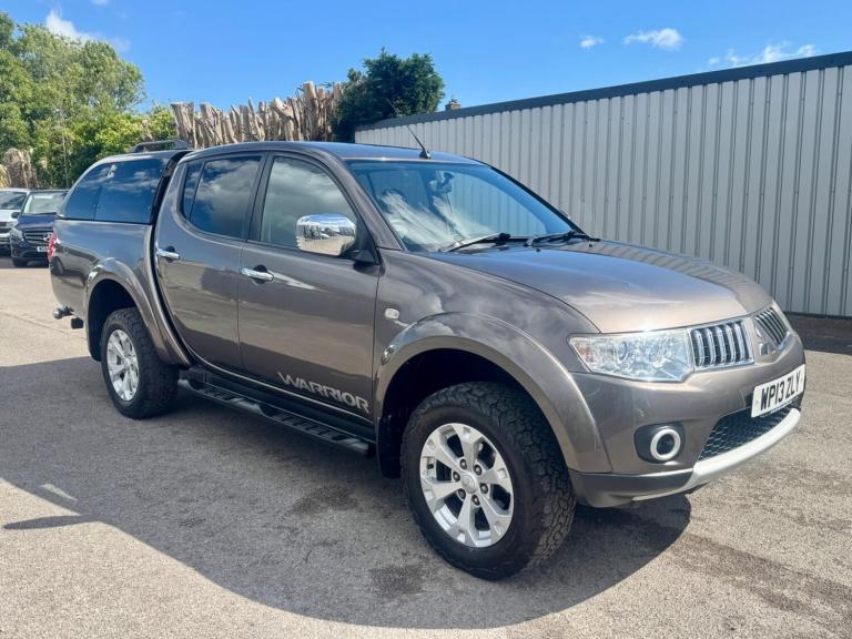 2013 Mitsubishi L200 D/Cab DI-D Warrior II 4WD 176Bhp [2010] PICK UP DIESEL Manual