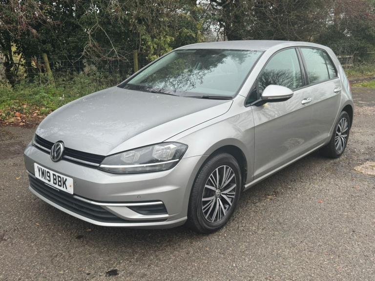VOLKSWAGEN GOLF 1.6 TDI SE Nav 2019