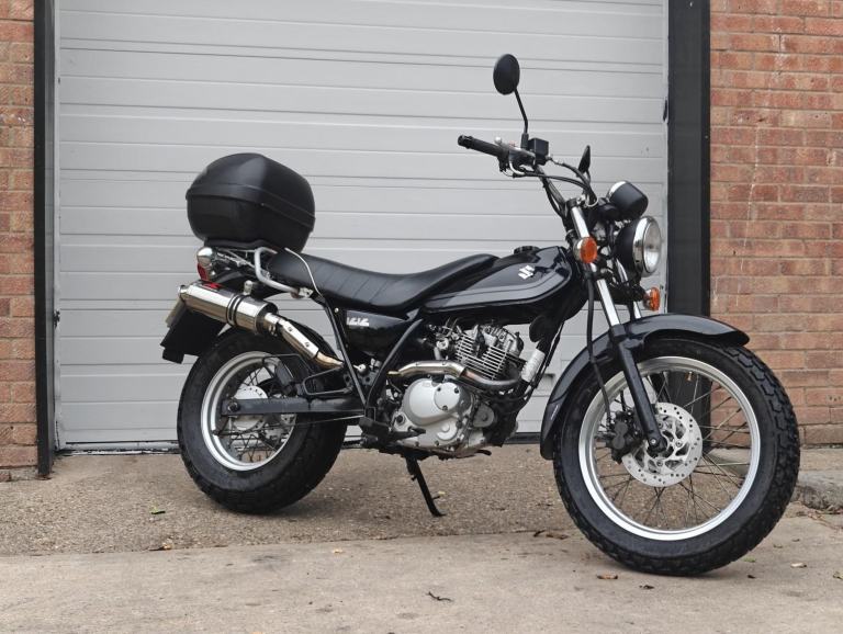 SUZUKI RV125 VANVAN - 2017 Petrol Manual in Black