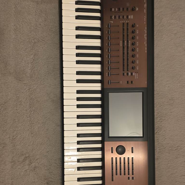 KORG KRONOS 2 LS 88-Key Music Workstation, Excellent Condition