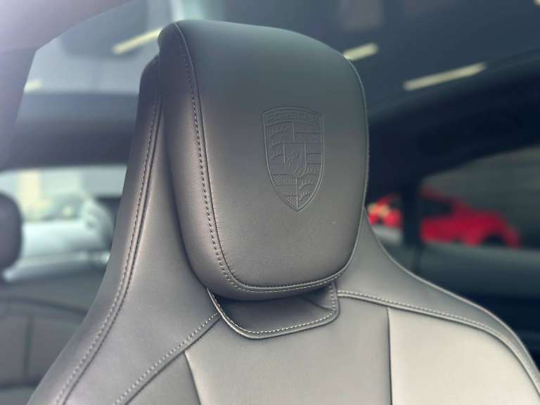 2025 Porsche Taycan 440kW 105kWh 4S Black Edition 4dr Auto Saloon Electric Automatic