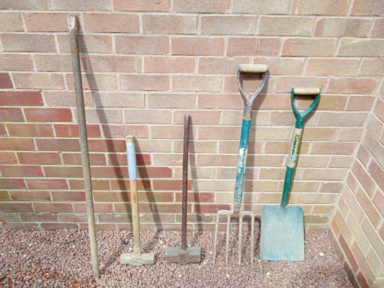 HAND TOOLS JOBLOT