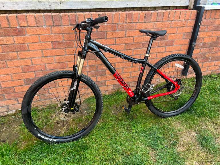 Voodoo Aizan Mountain Bike 27.5" Wheels - Very Good Condition