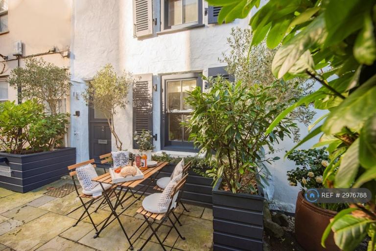 2 bedroom house in Kellys Gardens, St Ives, TR26 (2 bed) (#2976788)