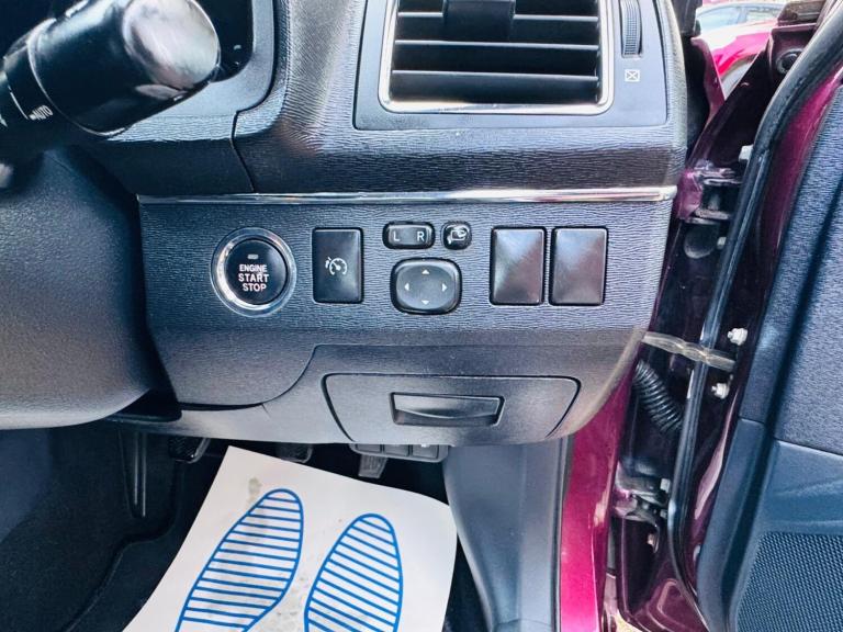 2012 Toyota Avensis 2.0 D-4D T Spirit 4dr SALOON Diesel Manual