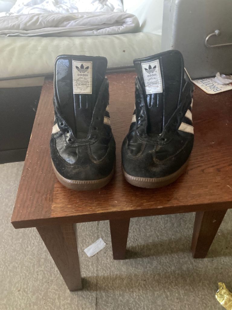 Adidas sambas