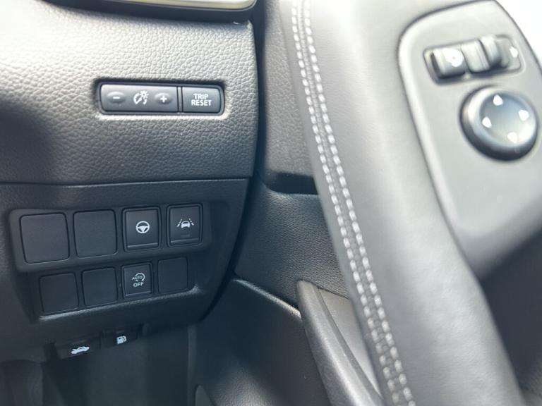 2020 Nissan Qashqai 1.3 DIG-T TEKNA PLUS 5DR Manual Hatchback Petrol Manual