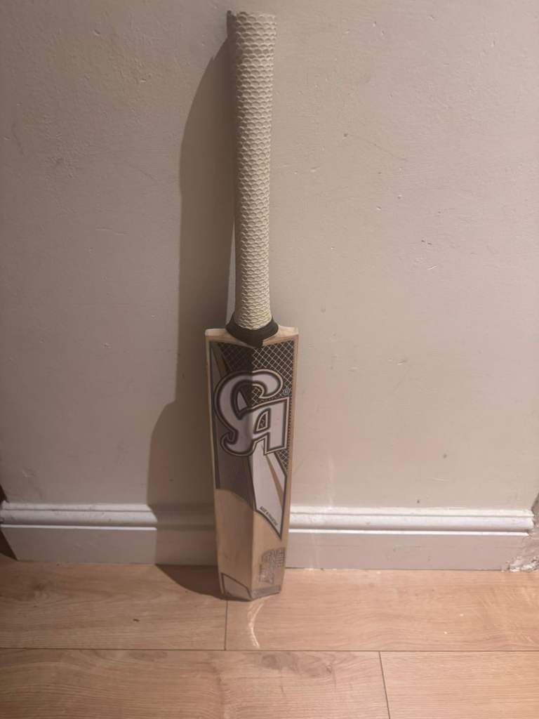 CA Gold Cricket Bat – Brand New Condition