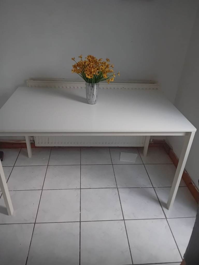 Kitchen table