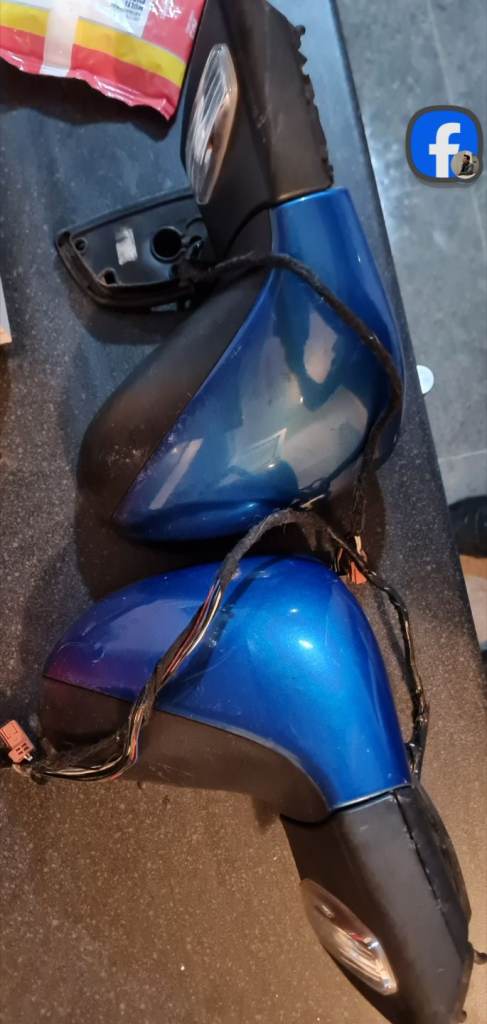 Peugeot mirrors x2 