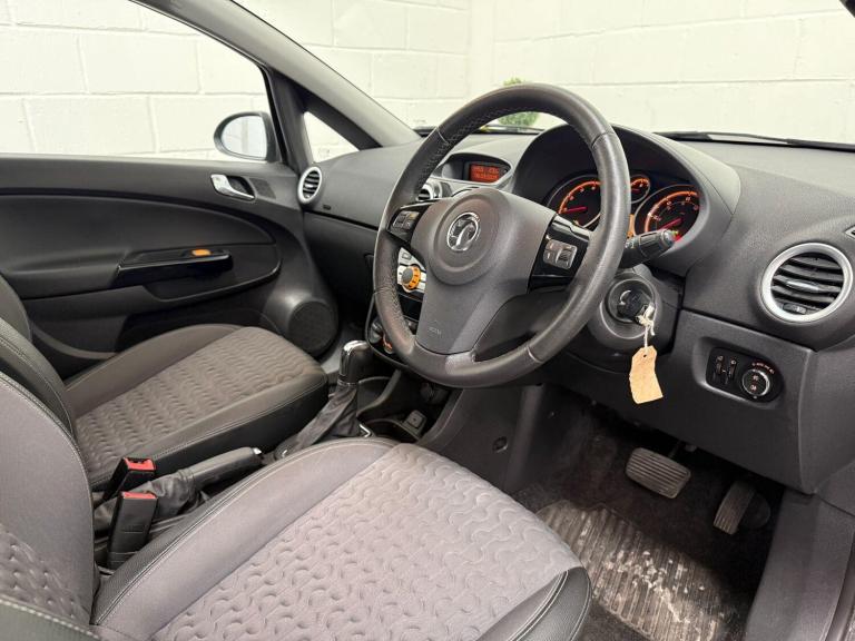 2013 Vauxhall Corsa 1.4 16V SE Auto Euro 5 5dr HATCHBACK Petrol Automatic