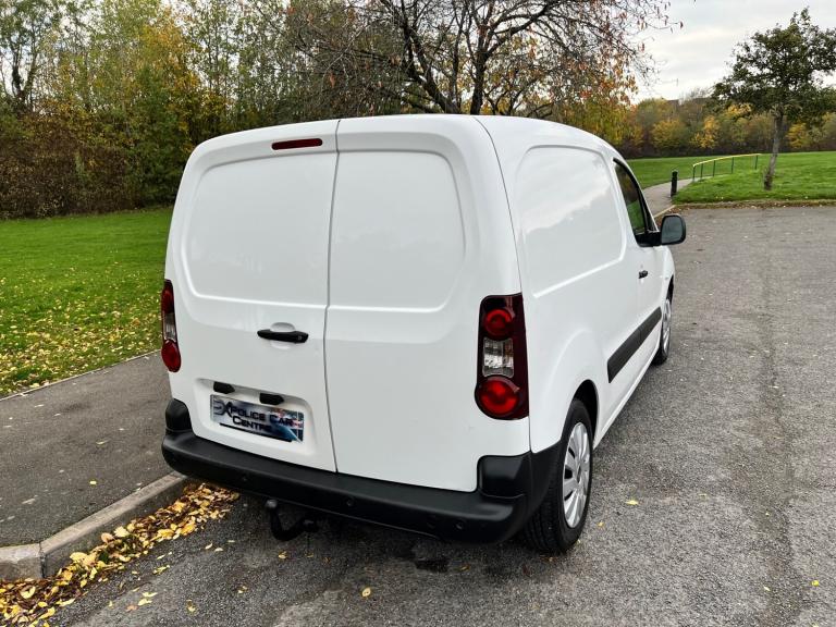 2018 68 PEUGEOT PARTNER 1.6 BLUEHDI 651 SE L1 H1 WHITE PANEL VAN 1 OWNER FSH