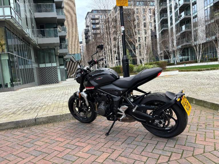 Triumph Trident 660