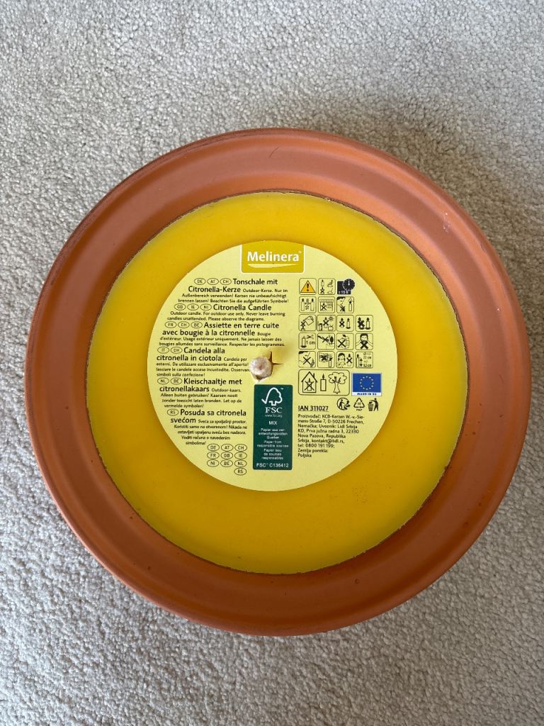 Citronella Candle in terracotta pot for outdoor use