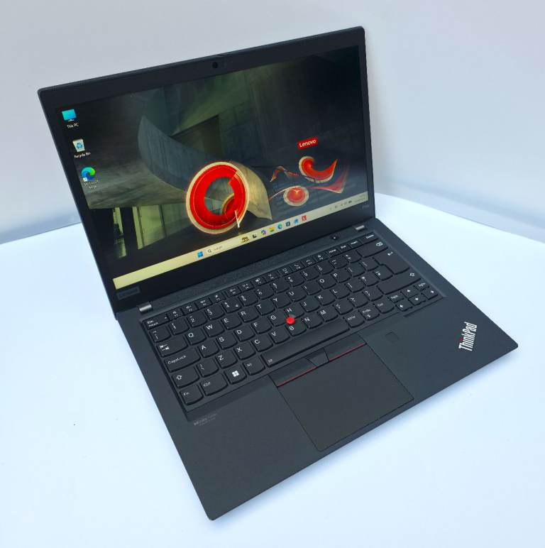 Lenovo ThinkPad P14s Ryzen Pro 7 5850U 512GB SSD 32GB RAM Laptop Workstation Gaming SIM