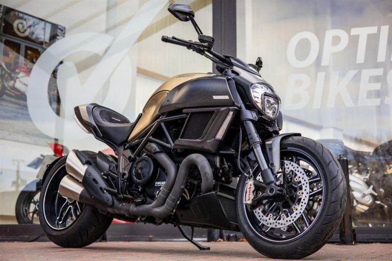 Ducati Diavel TITANIUM ! ULTRA LOW MILES ! STUNNING