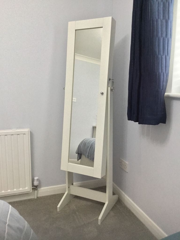 MIRROR JEWELLERY CABINET