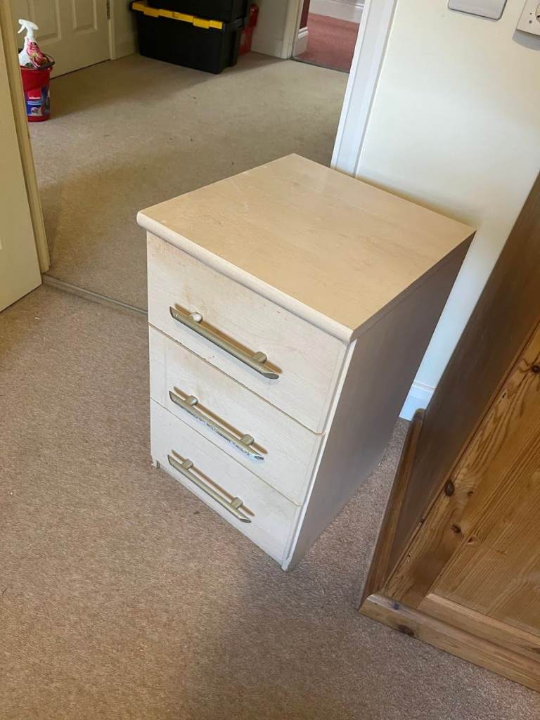 Small Chipboard Bedisde Cabinet with 3 Drawers