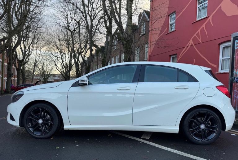 Mercedes-Benz, A CLASS, Hatchback, 2012, Manual, 1595 (cc), 5 doors