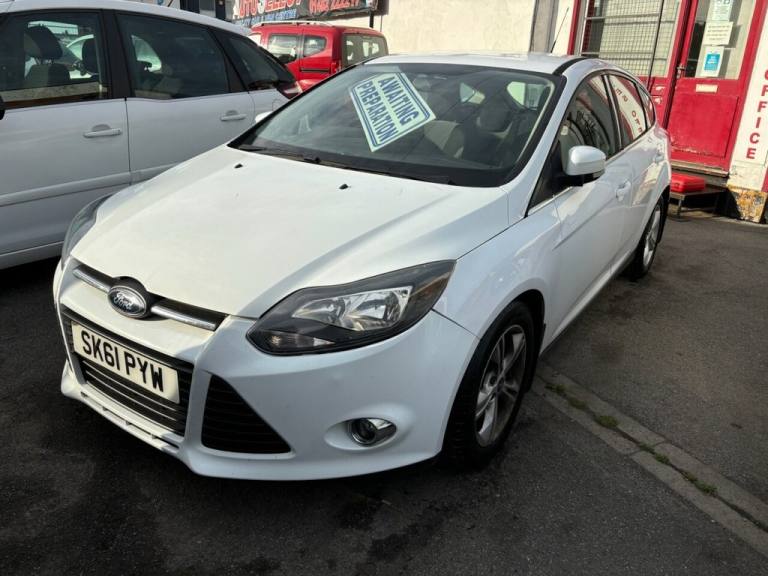 2011 Ford Focus 1.6 TDCi Zetec Hatchback 5dr Diesel Manual Euro 5 (s/s) (115 ps) Hatchback Diesel...
