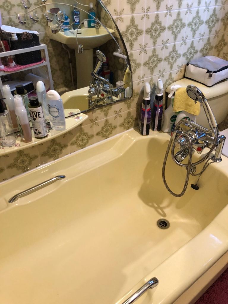 Bathroom suite cast iron bath