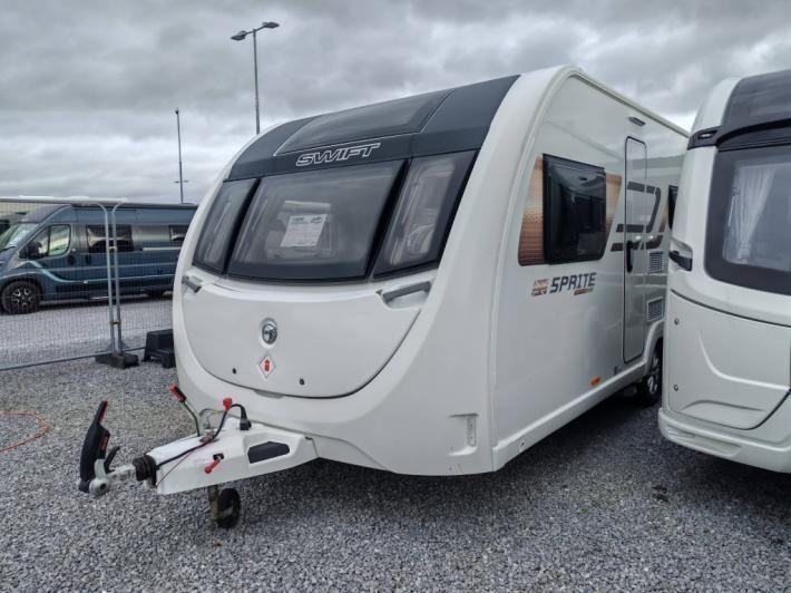 2022 Sprite Super Quattro FB Used Caravan