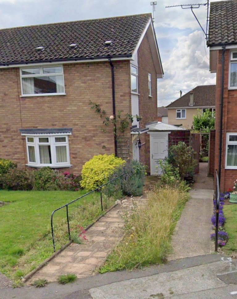 BRAND NEW REFURBISHED 2 BEDROOM HOUSE FOR RENT (Unfurnished)