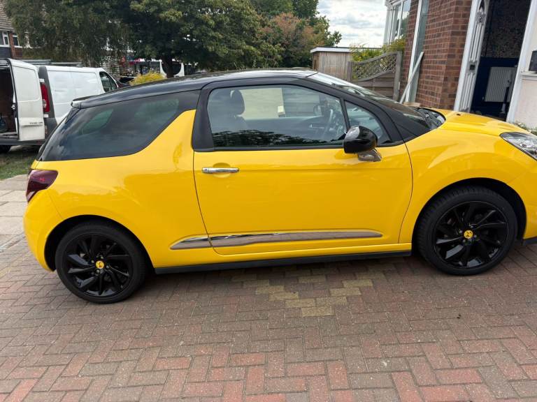 DS, DS 3, Hatchback, 2015, Manual, 1199 (cc), 3 doors