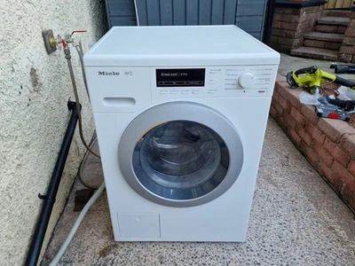 MIELE 8kg / 1600 Spin Washing Machine 