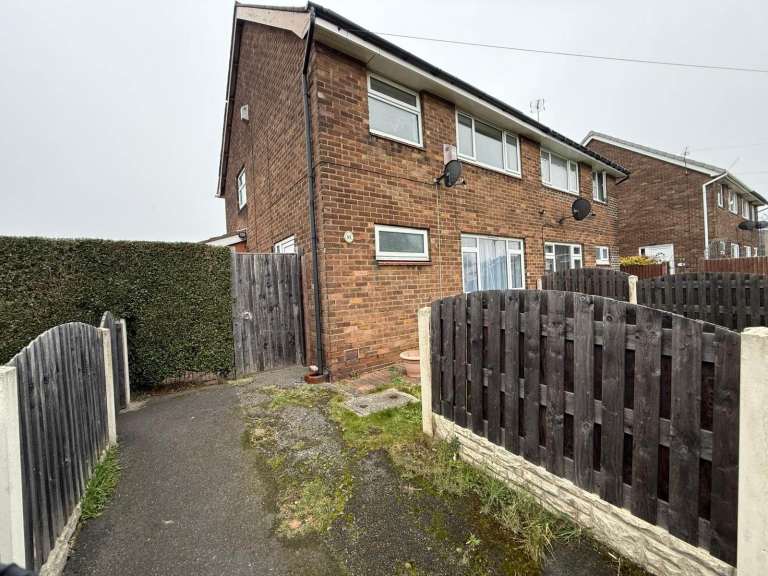 Large 3 bedroom semi detached house. Large garden , mordenised.