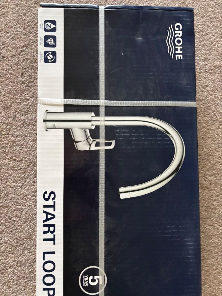 Grohe Start Chrome Loop Kitchen Tap £55