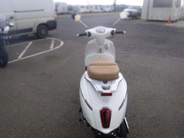 2025 Keeway Versilia 0 Scooter 