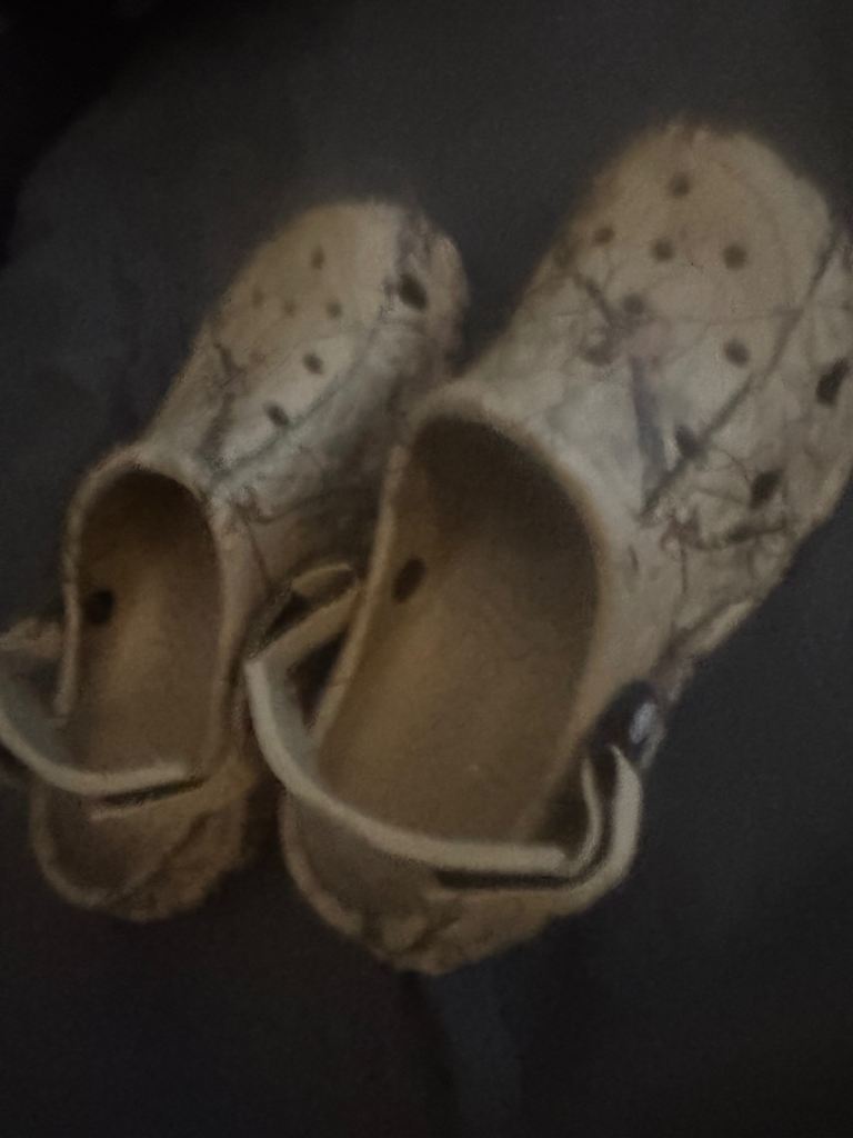 Nice camouflage crocs lemme know if you can see them 😉
