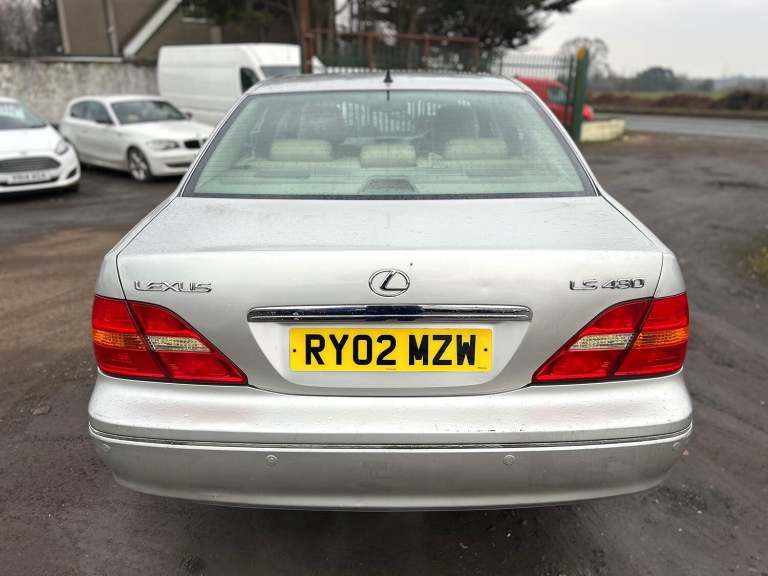 LEXUS LS 4.3 430 2002