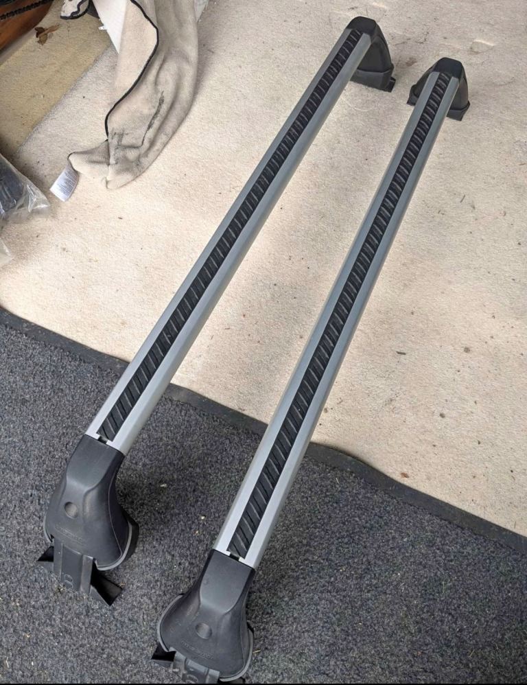 Genuine Nissan juke F15 roof bars