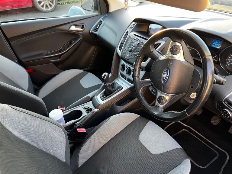 Ford, FOCUS, Hatchback, 2012, Manual, 1596 (cc), 5 doors
