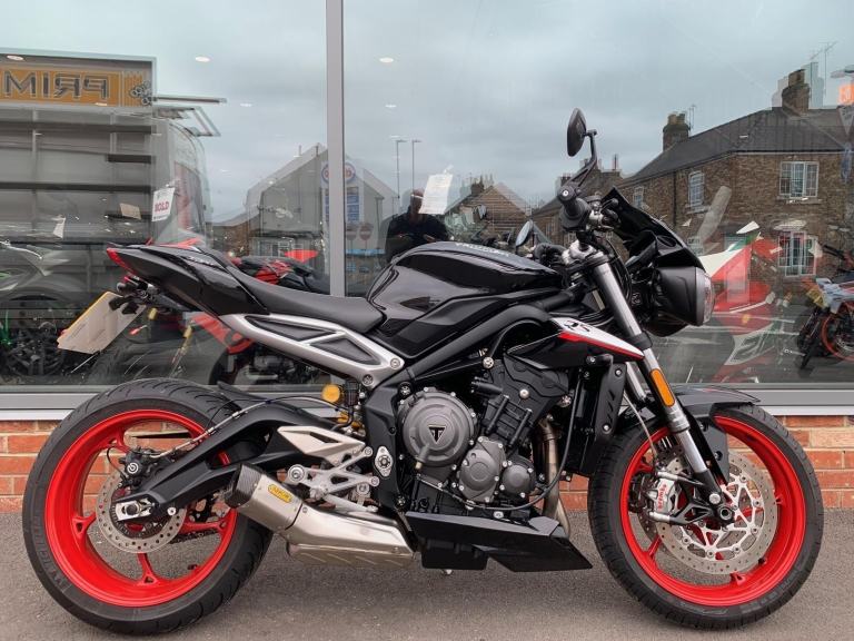Triumph Street Triple 765 RS - 2 YEAR WARRANTY - OUTSTANDING CONDITION 