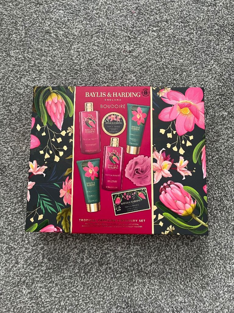  Baylis & Harding set brand new