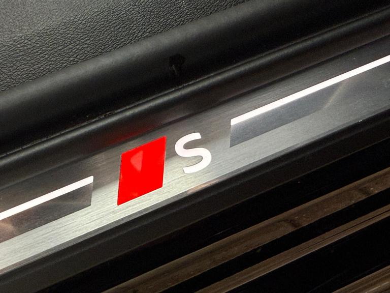  Audi Q6 e-tron 100kWh Edition 1 SUV 5dr Electric Auto quattro (388 ps) Electric Automatic