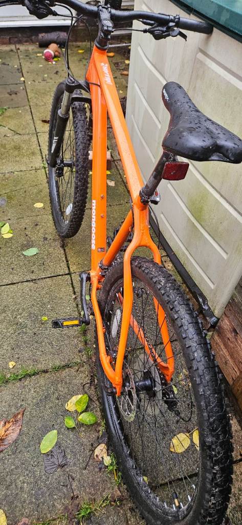 Nearly new - Mongoose bike