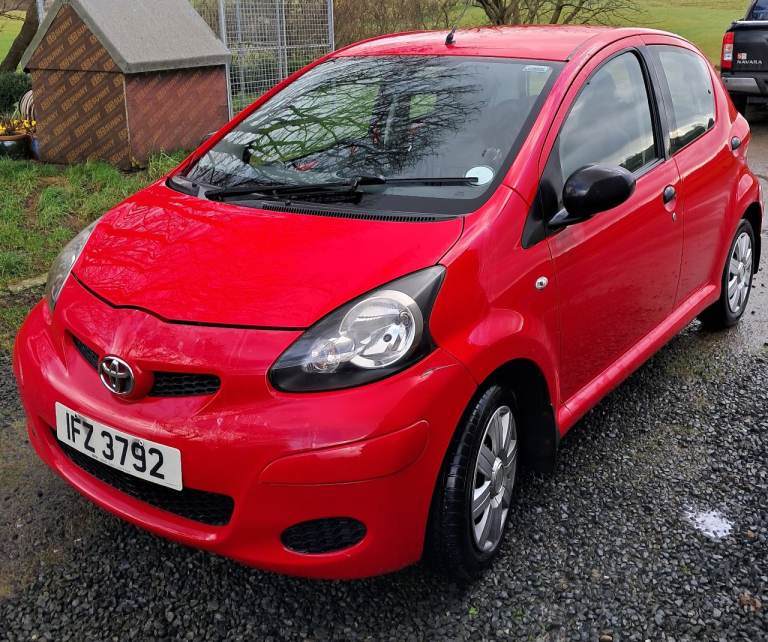 Toyota, AYGO, Hatchback, 2012, Manual, 998 (cc), 5 doors