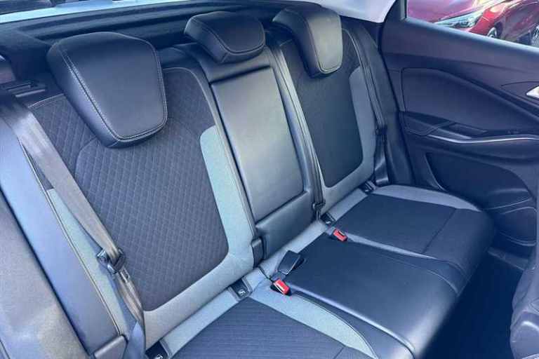 2019 Vauxhall Grandland X 1.5 Turbo D Sport Nav 5dr HATCHBACK DIESEL Manual