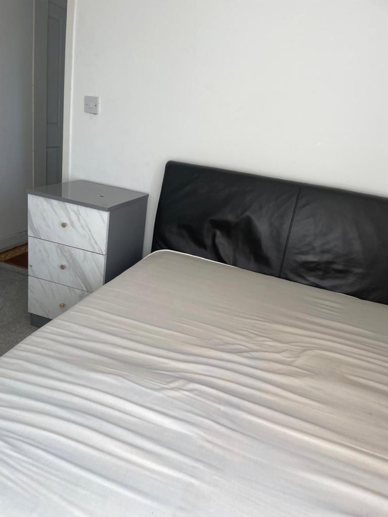 Room to rent