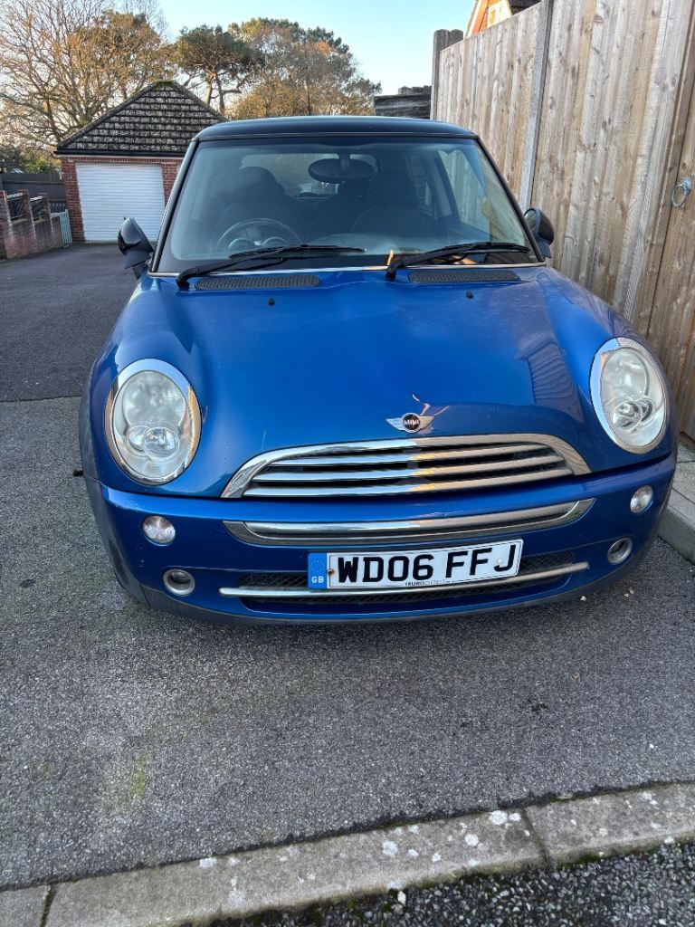 Limited edition blue mini 2006